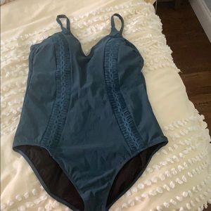 Profile by Gottex 16 one piece bathing suit